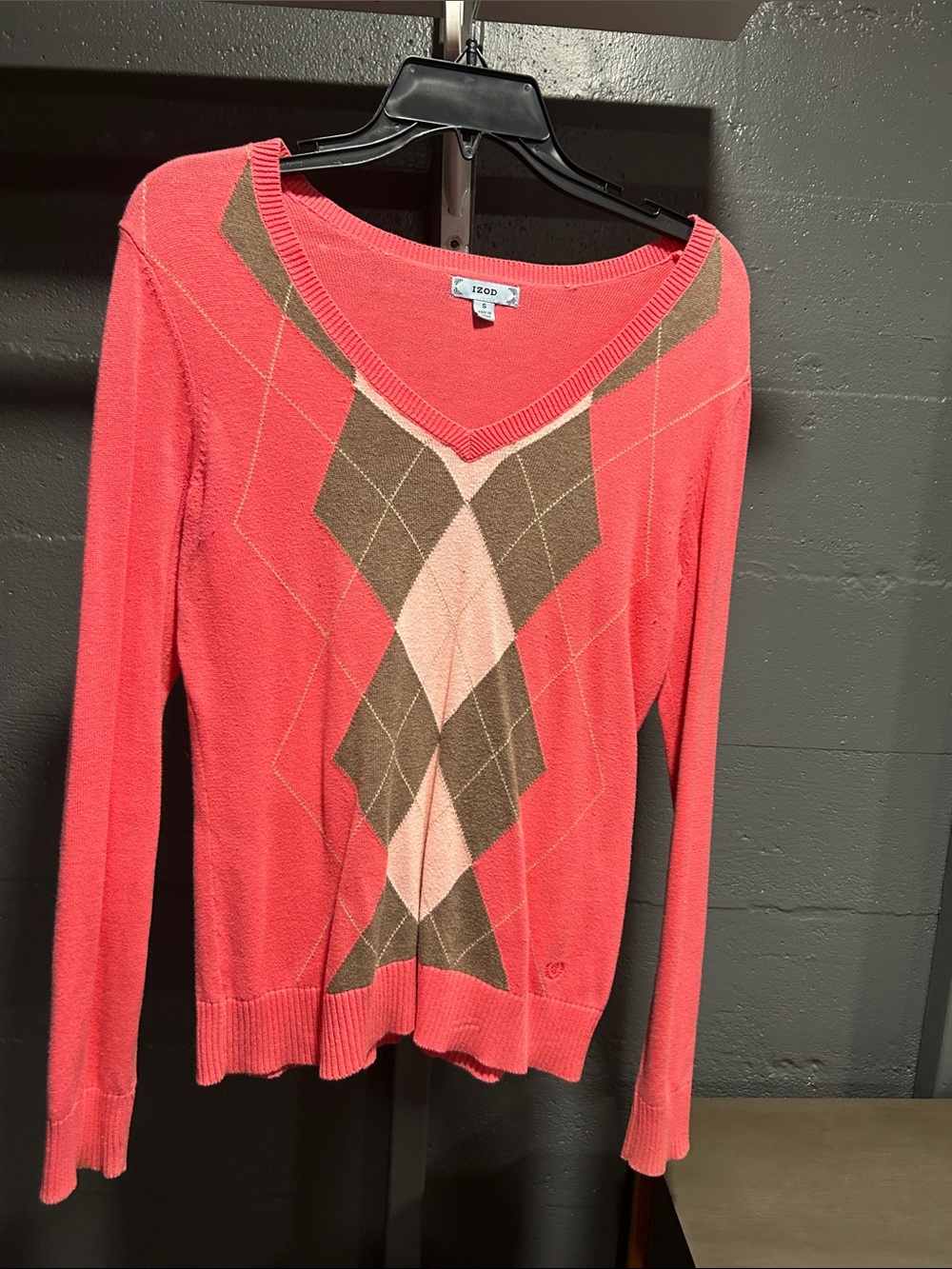 Izod Coral Pink and Brown Argyle V-Neck Sweater